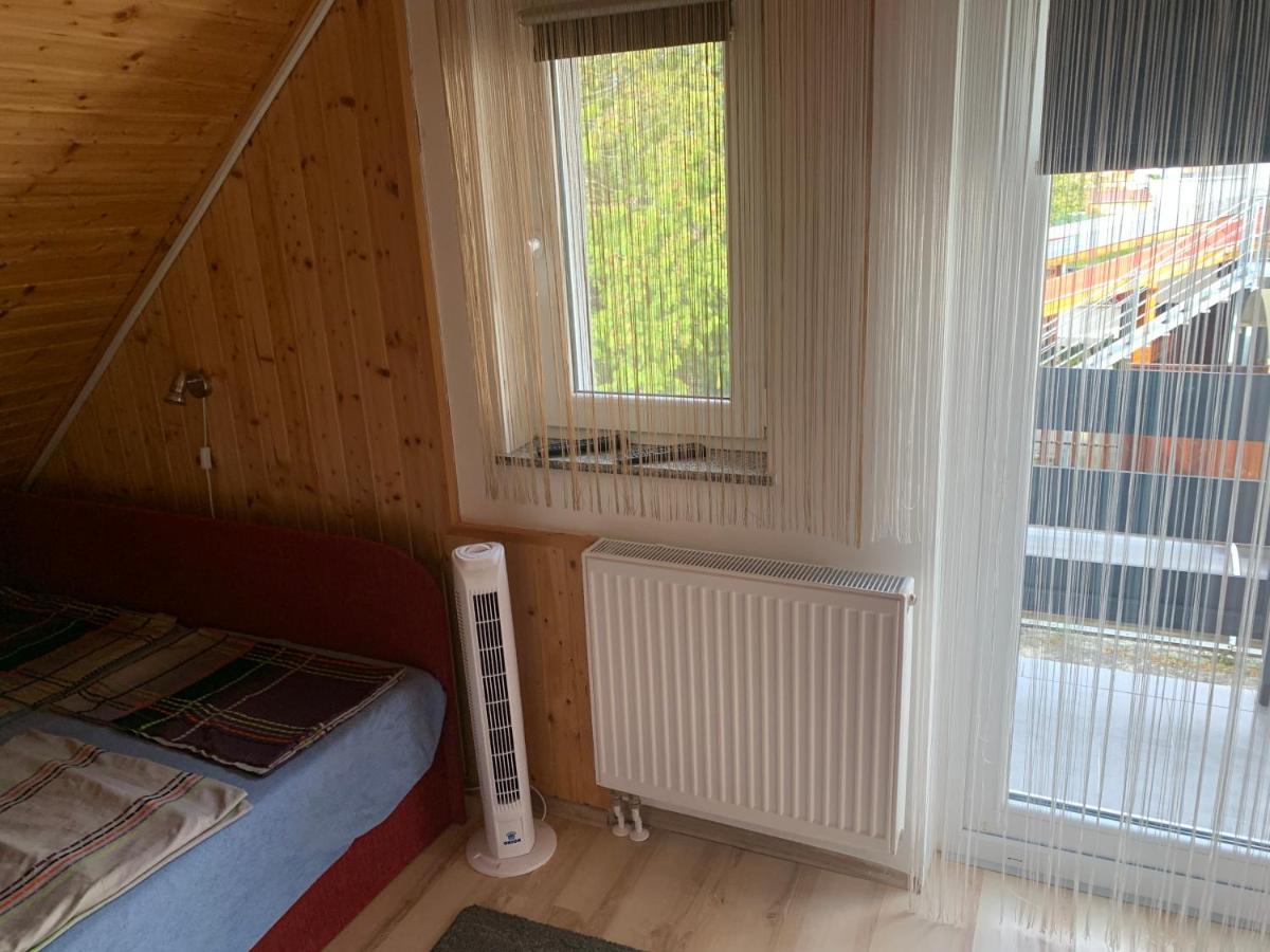 Komo Apartment Bük Exteriör bild