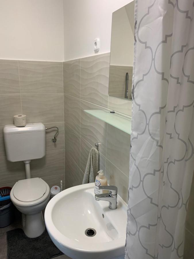 Komo Apartment Bük Exteriör bild