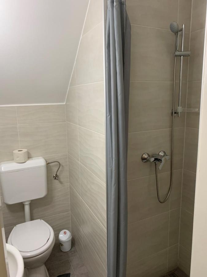 Komo Apartment Bük Exteriör bild