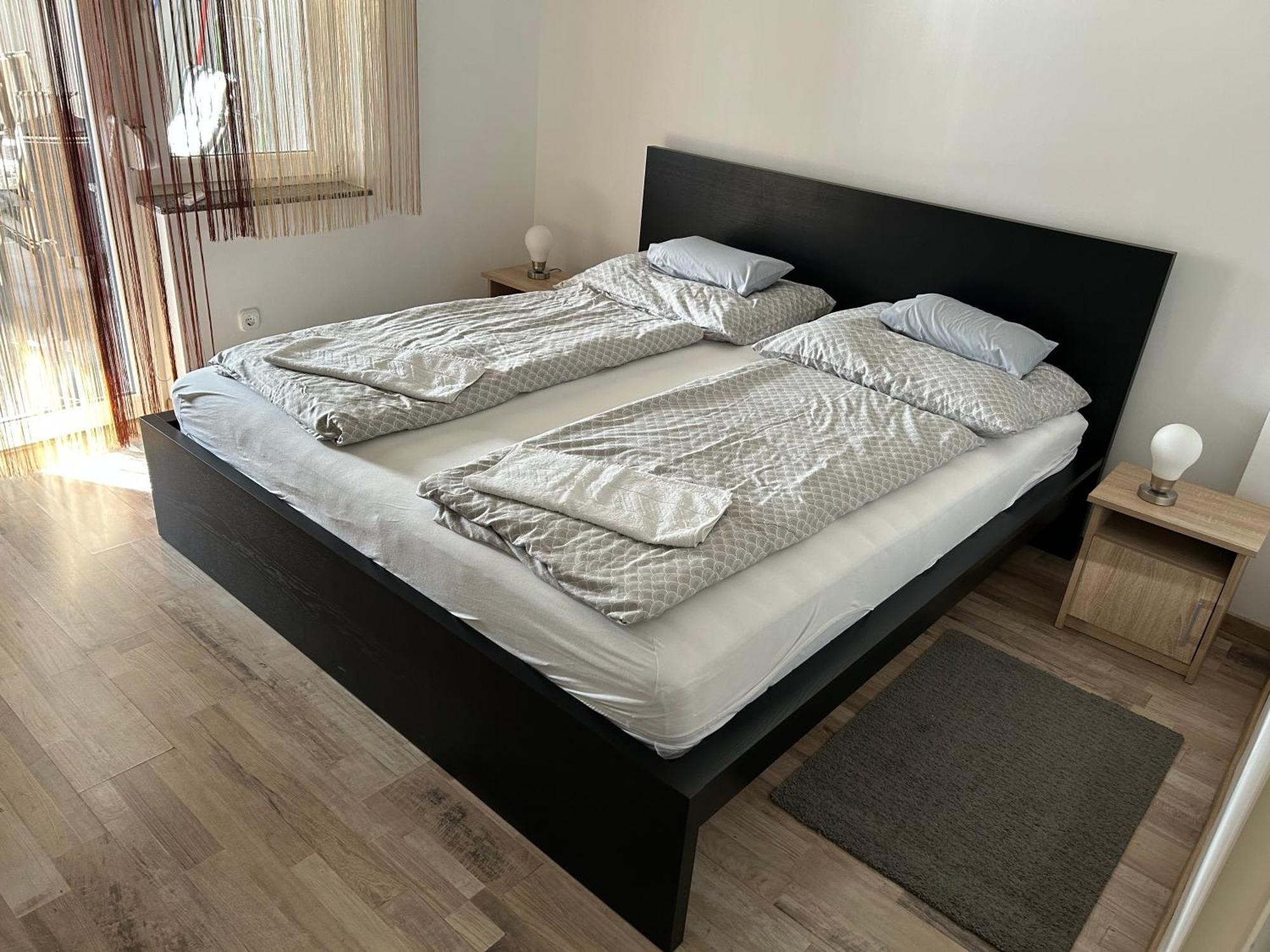 Komo Apartment Bük Exteriör bild