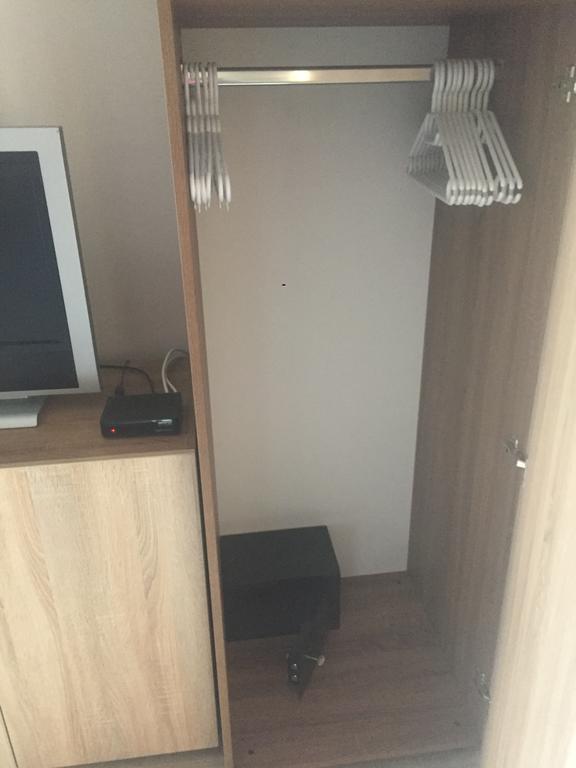 Komo Apartment Bük Exteriör bild